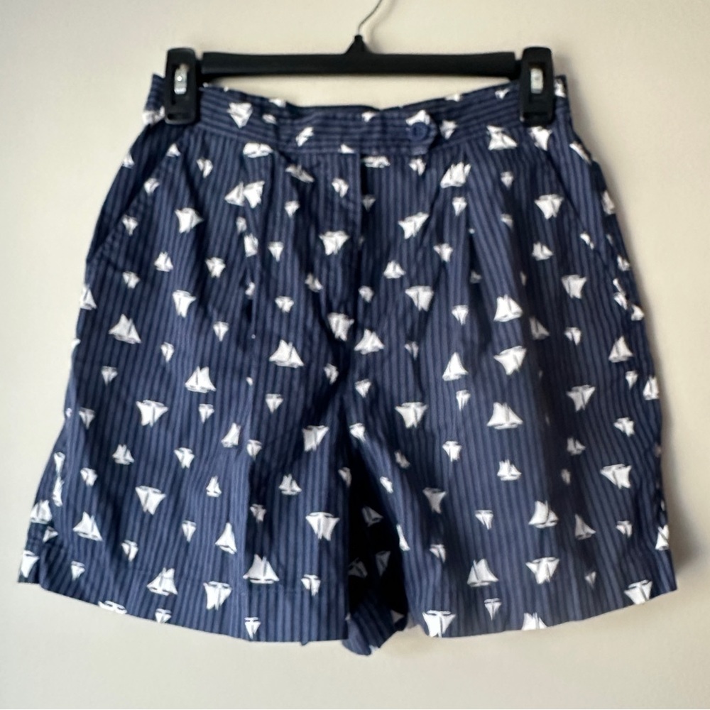 Vintage Liz Claiborne Navy and White‎ Nautical Sailboat Shorts